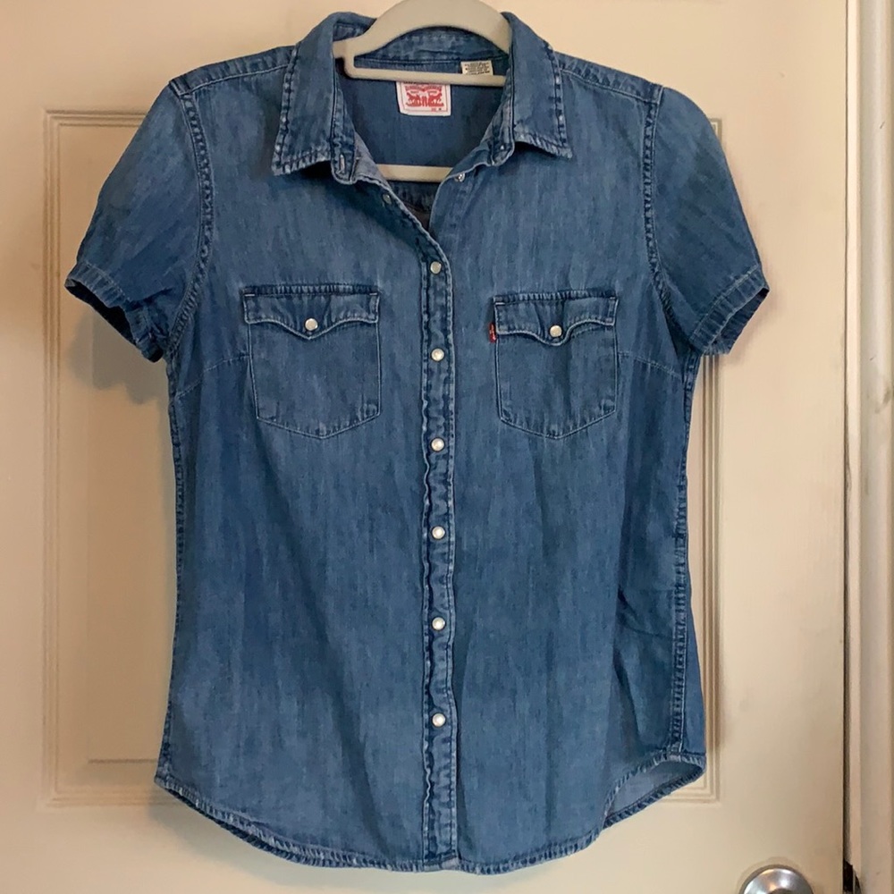 Women’s Levi’s Denim button-up